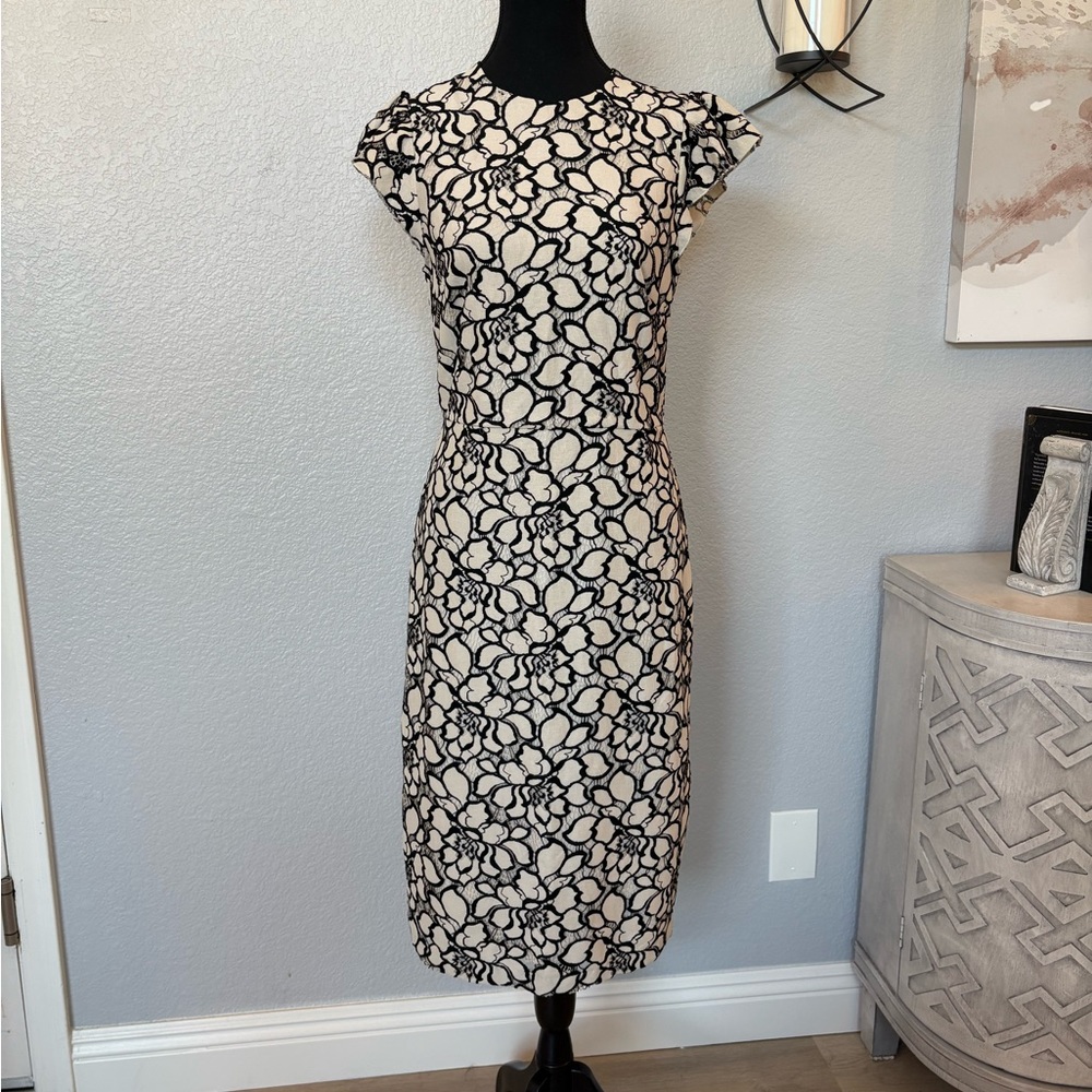 H&M Black and Champagne floral Patterned Midi Dress sz 8 NWT